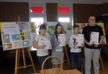 Uczniowie biorący udział w  konkursie z PSP w Bieniędzicach