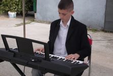 Bartosz Krzysztoszek - Keyboard