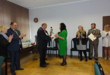 wręczenie dyplomu 4