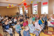przed spotkaniem dzieci i opiekinki