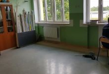 prace instalacyjne w salach dydaktycznych
